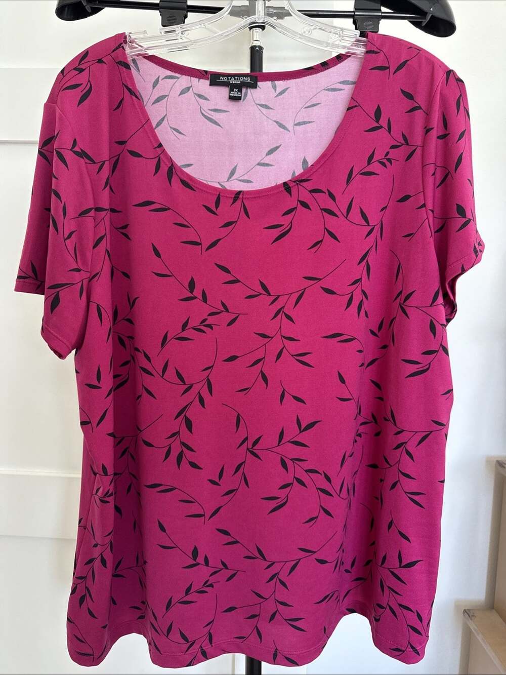 Notations Women’s Top Size 2X Short Sleeve Fuchsia Black Leaves